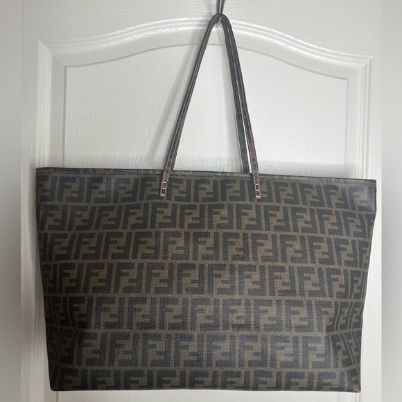 Fendi Zucca Shopper Tote - Picture 5 of 15